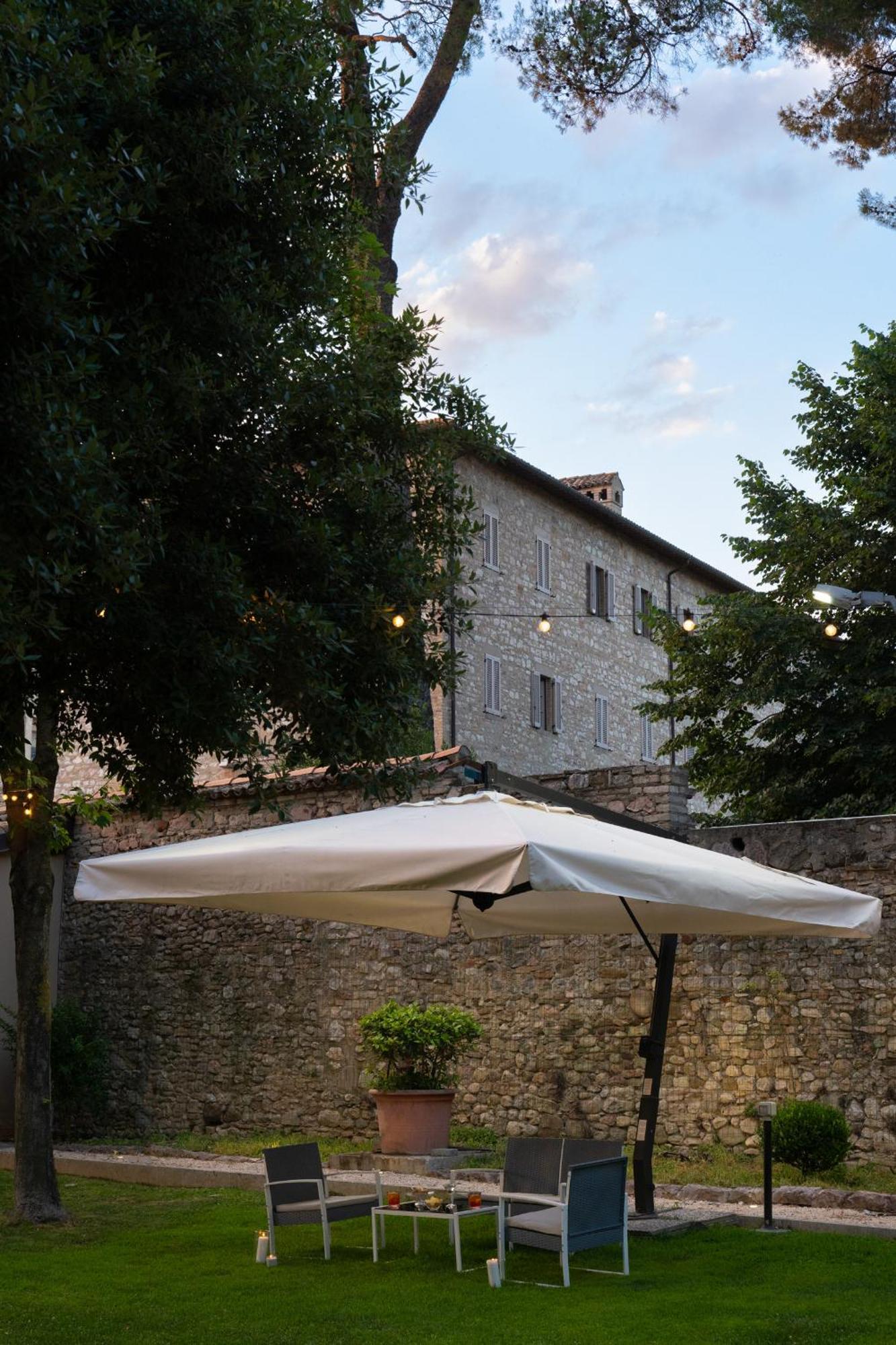 Hotel Domus Pacis Assisi Esterno foto